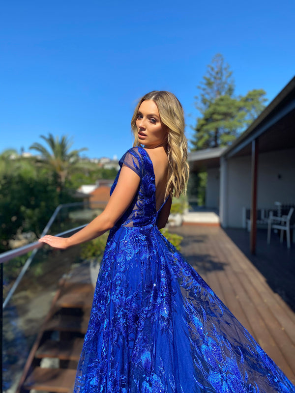 JX5036 The Evening Boutique