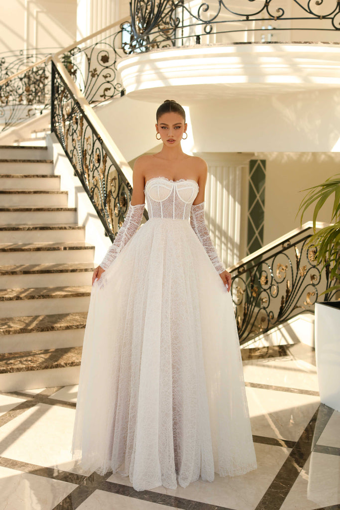 NC1005 The Evening Boutique