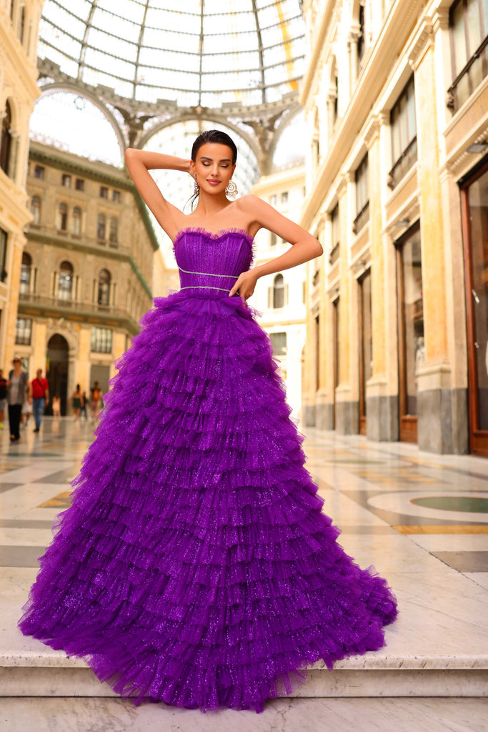 NC1047 The Evening Boutique