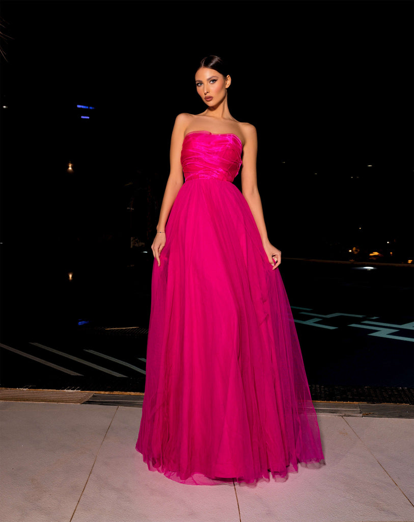 NC2001 The Evening Boutique