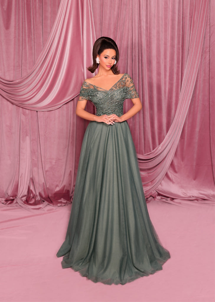 NC3033 The Evening Boutique