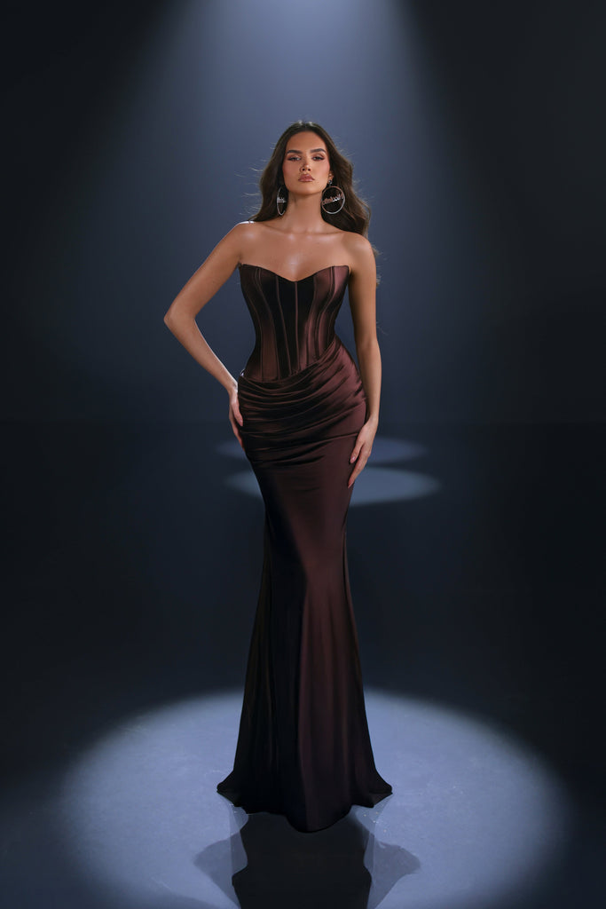 NC4113 The Evening Boutique