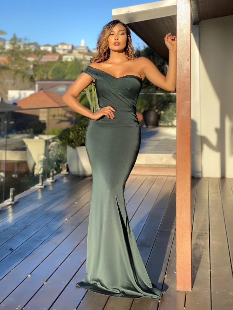 JX1033 Jador available in Black, Emerald & Ivory and order from size 6 - 24 JX1033 Jador available in Black, Emerald & Ivory and order from size 6 - 24